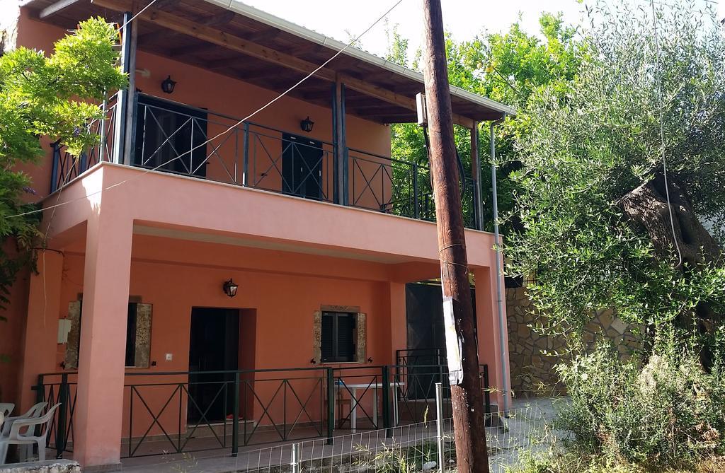 בוקארי Chris And Nick Corfu Villa מראה חיצוני תמונה