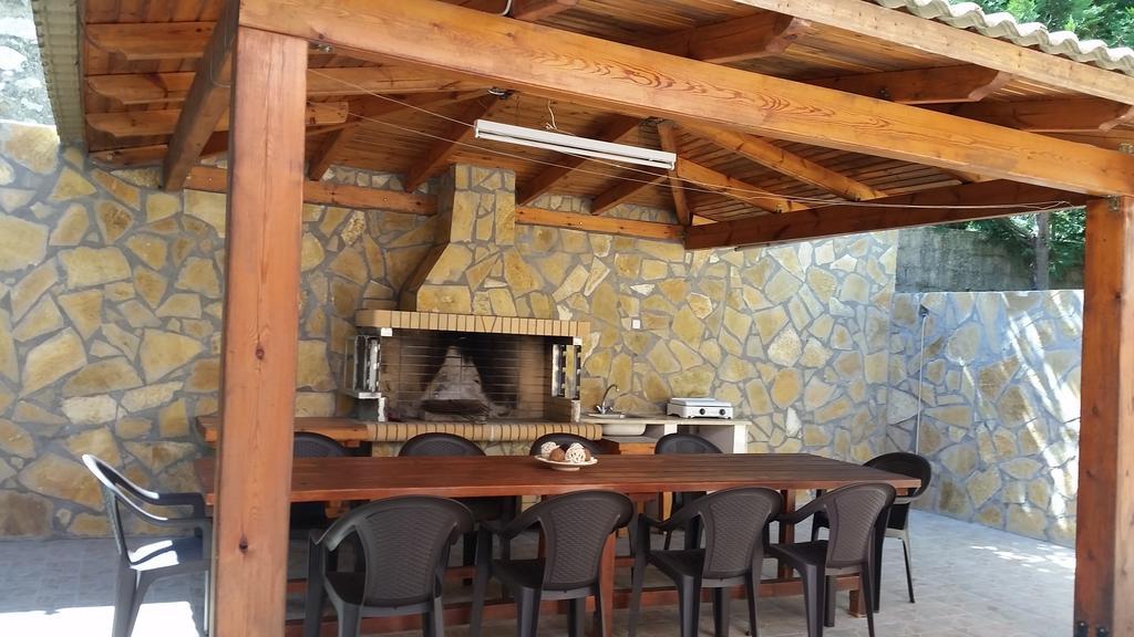 בוקארי Chris And Nick Corfu Villa מראה חיצוני תמונה